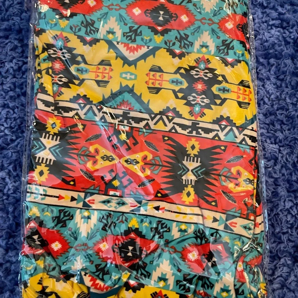 NWT in Bag buttery soft TC leggings - Picture 12 of 16